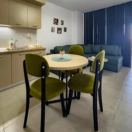 Eden Apartament Golem (Tirana)